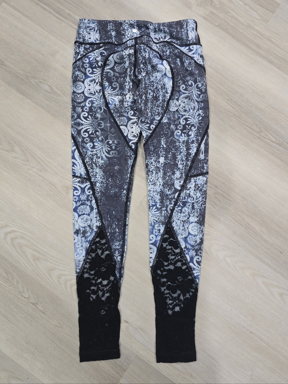 Vimmia VM MV Leggings Women Blue Grey Damask Print Lace Ankle Panels Small NWOT - Picture 5 of 8